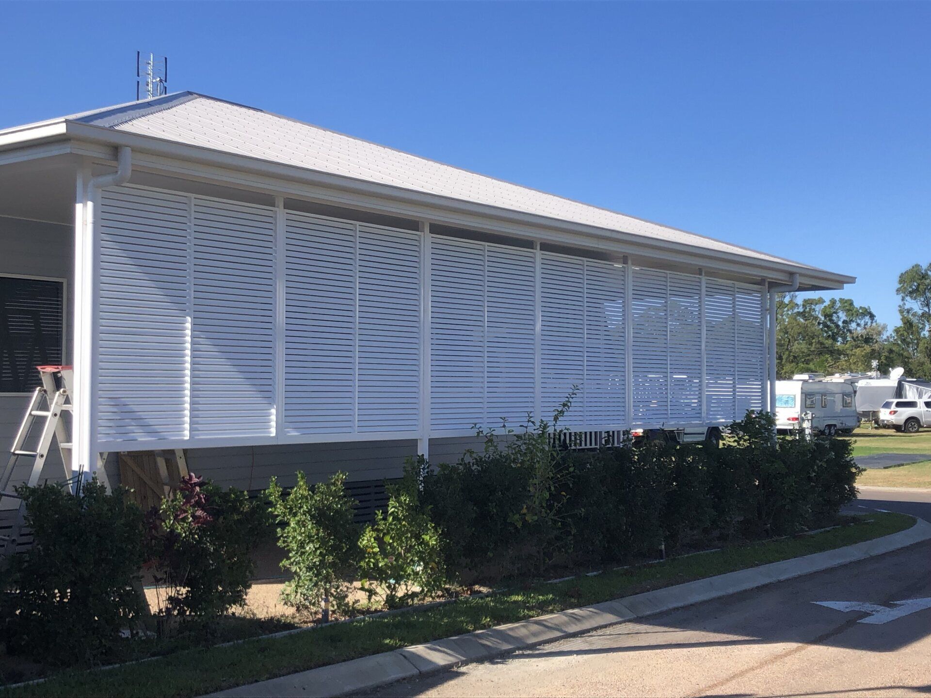 Aluminium Lattice Side Left — Lifestyle Aluminium Lattice in West End, QLD