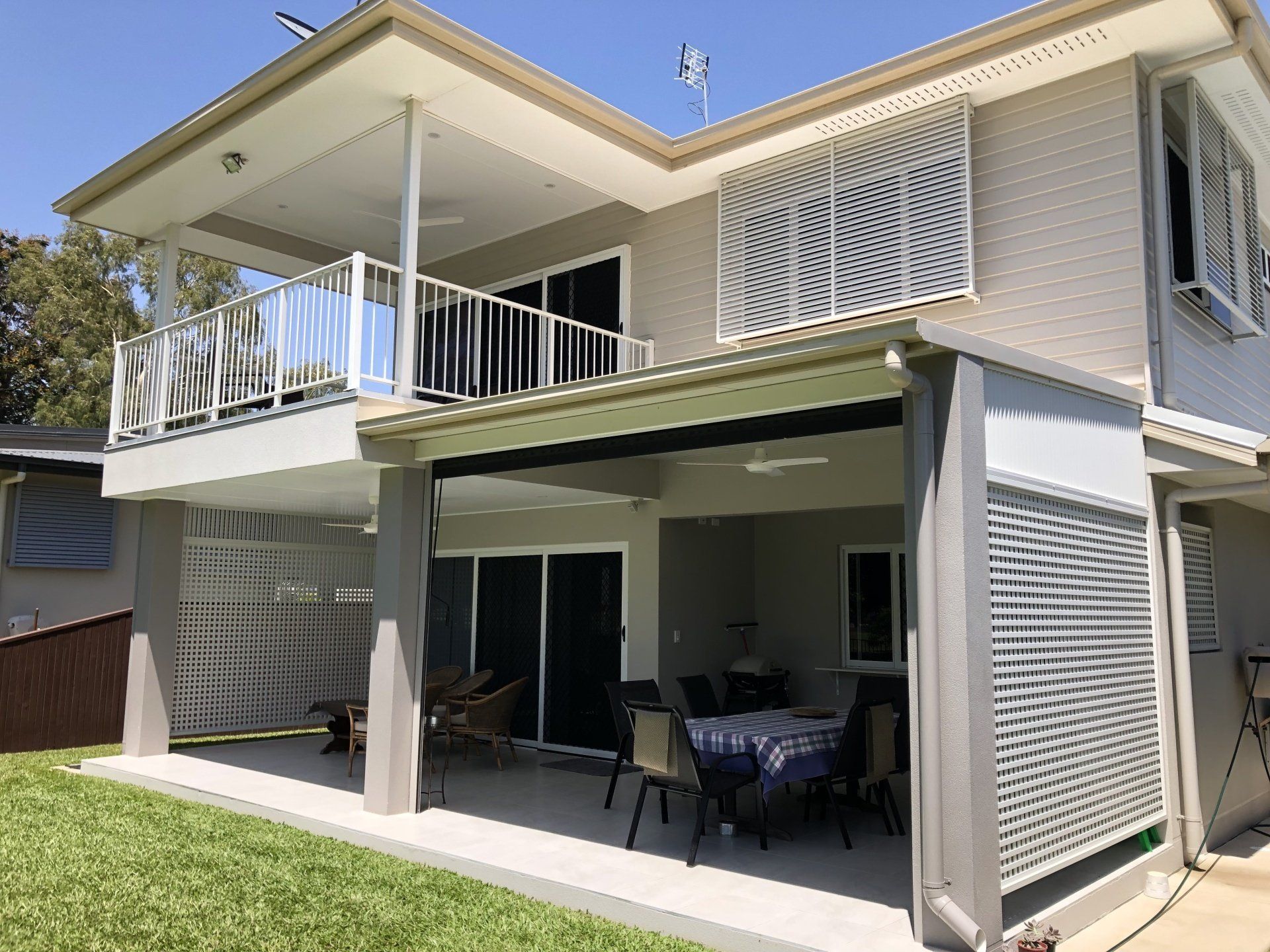 House With Louver & Lattice — Lifestyle Aluminium Lattice in West End, QLD
