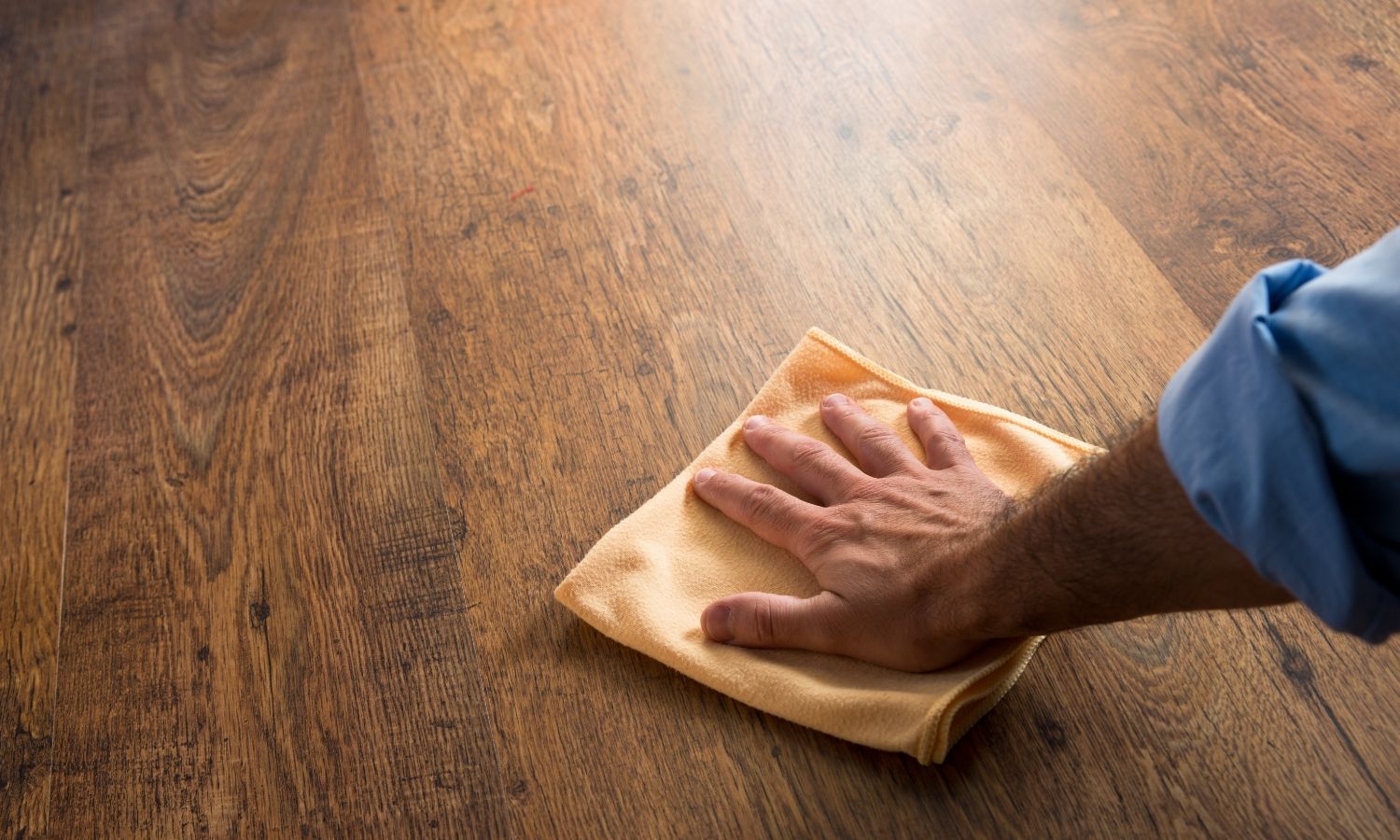 Having Hardwood floors Professionally Cleaned