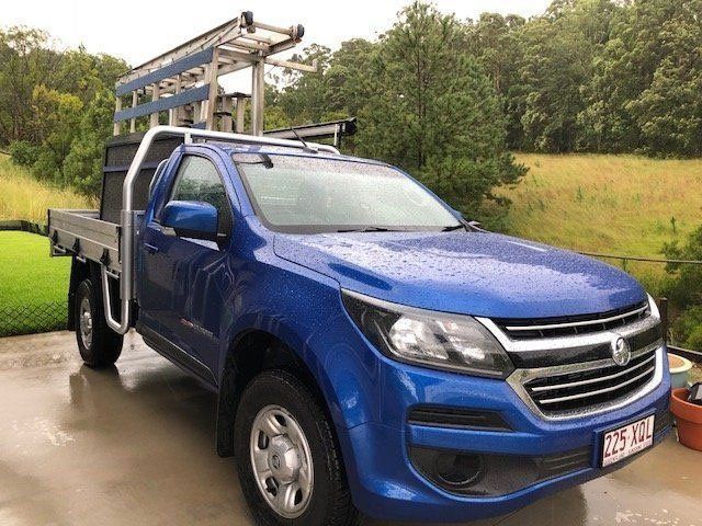 Image of Amsafe Security Screens' blue vehicle
