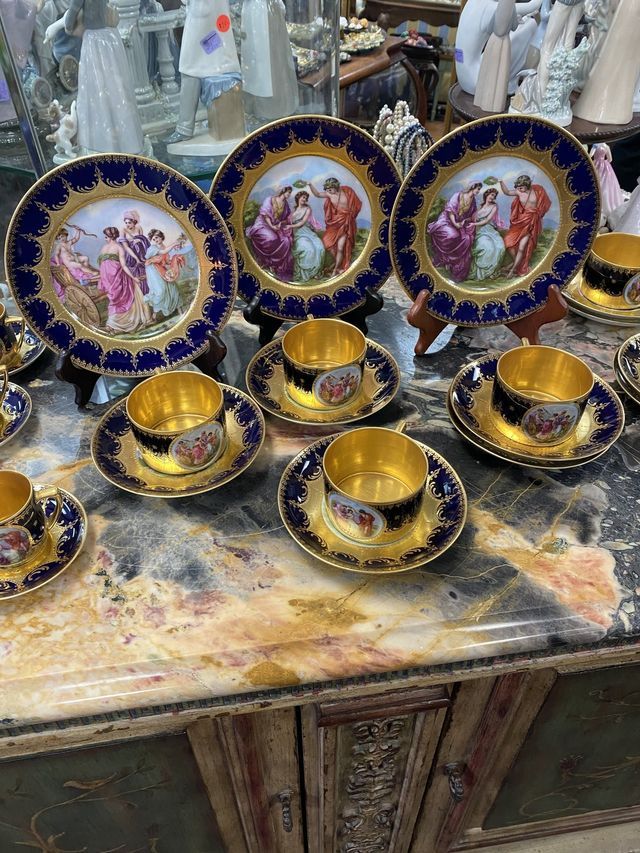Old Plate Set - Laguna Hills, CA - Leisure World Cons.