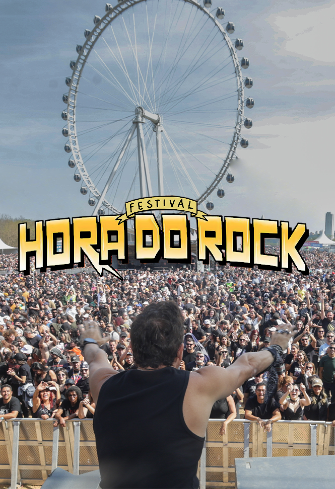 Um artista no palco cantando ao microfone; faixa do festival "Hora Do Rock" ao fundo.