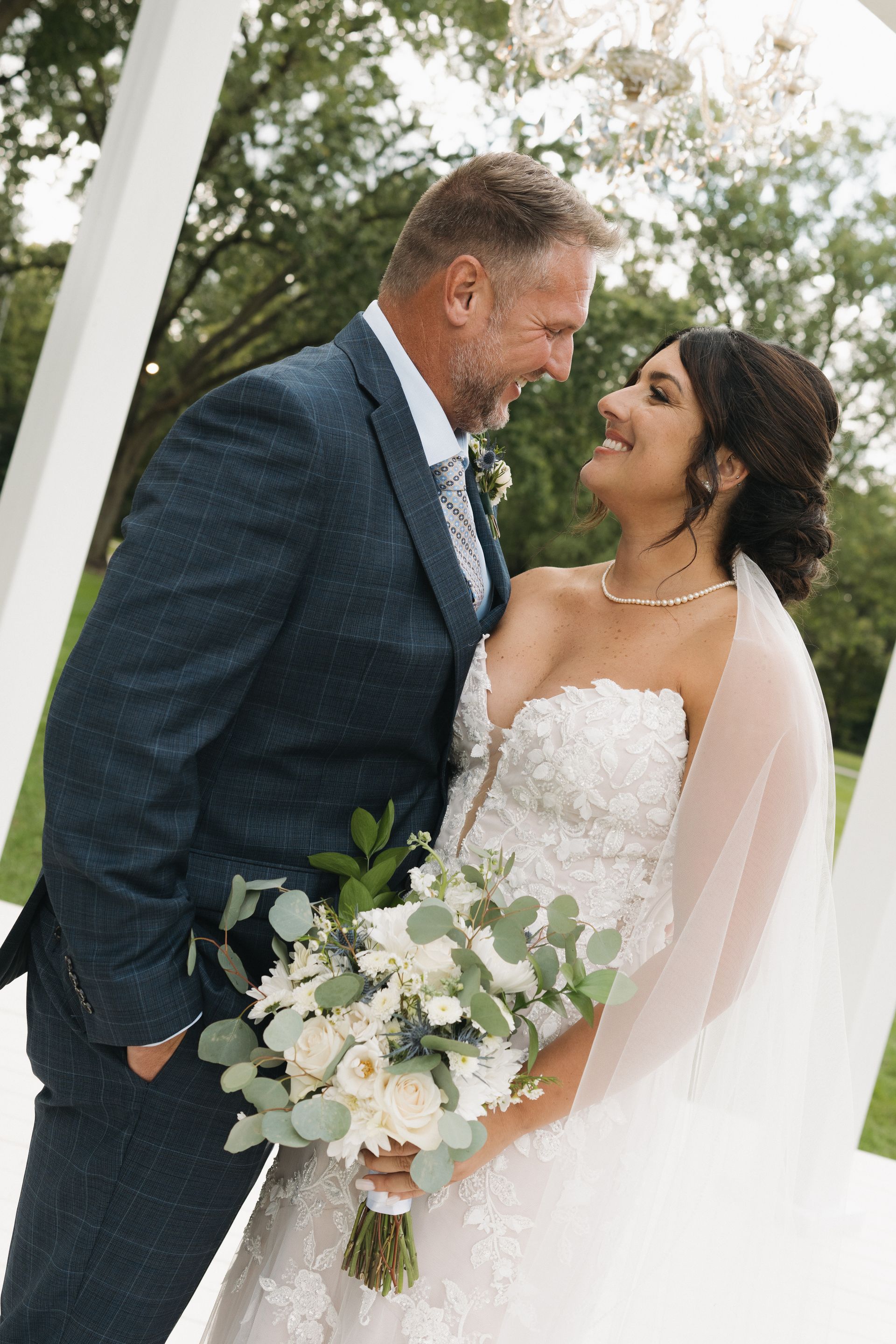 Bride & Groom Wedding Ceremony