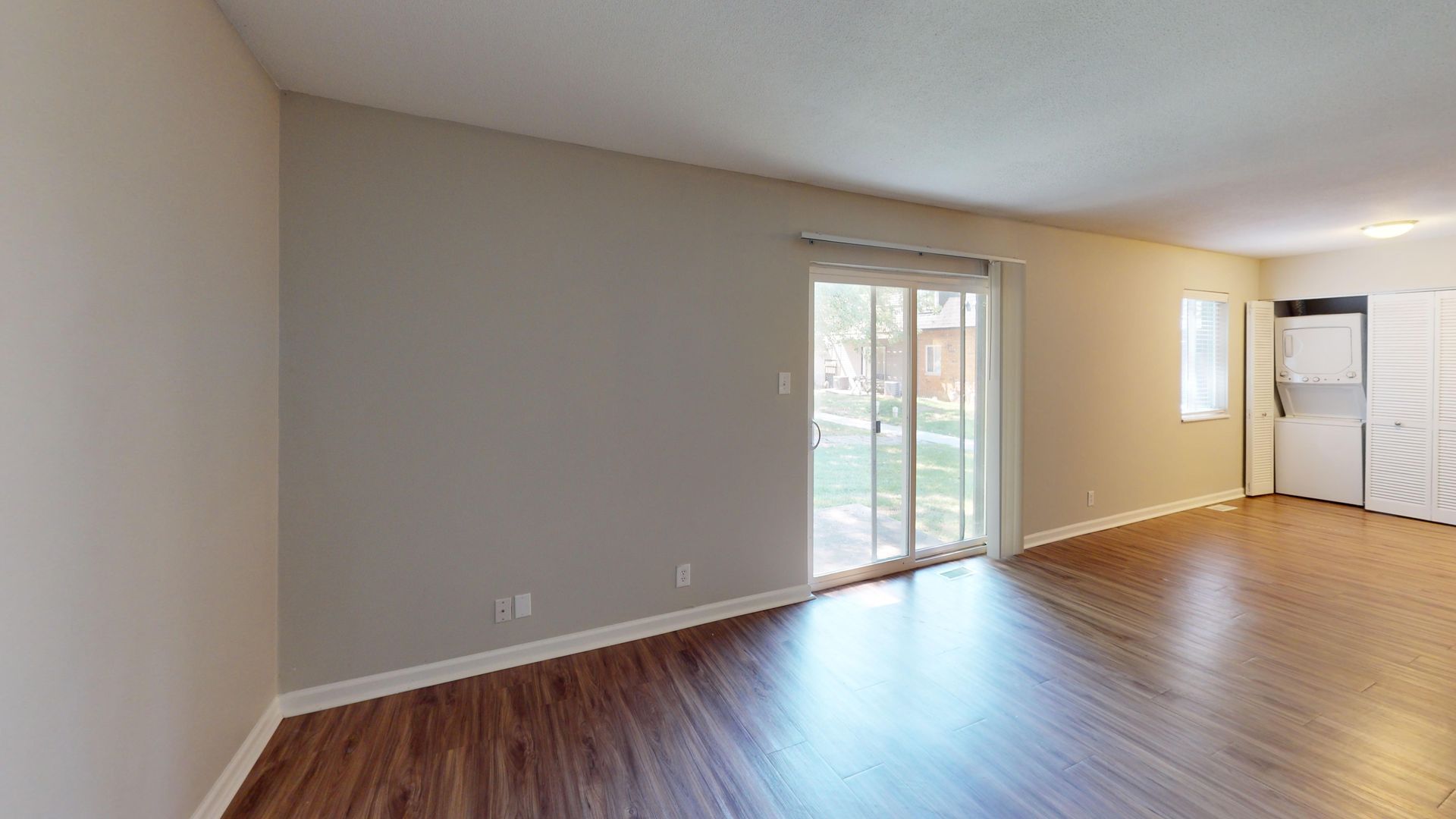 Living room in apartment for rent