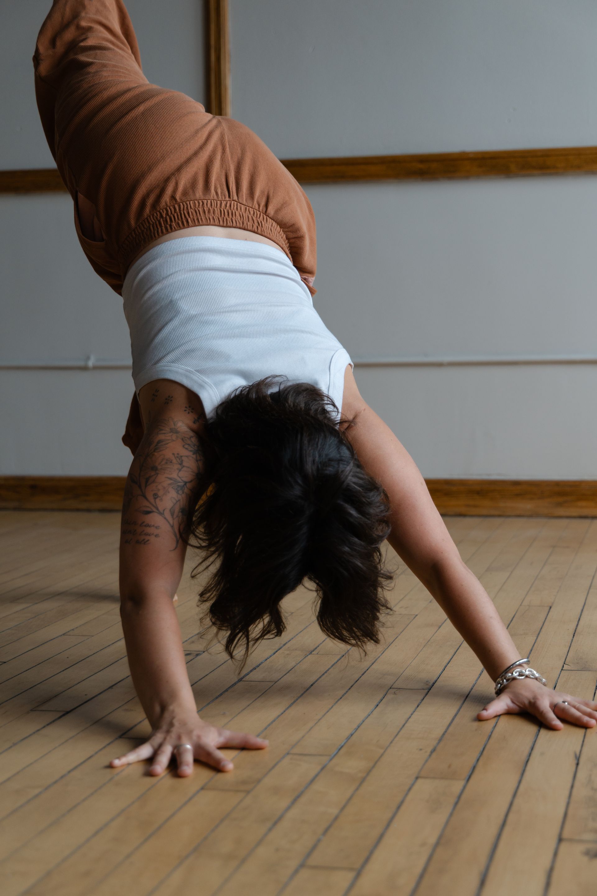 hum yoga studio, yoga in Philadelphia