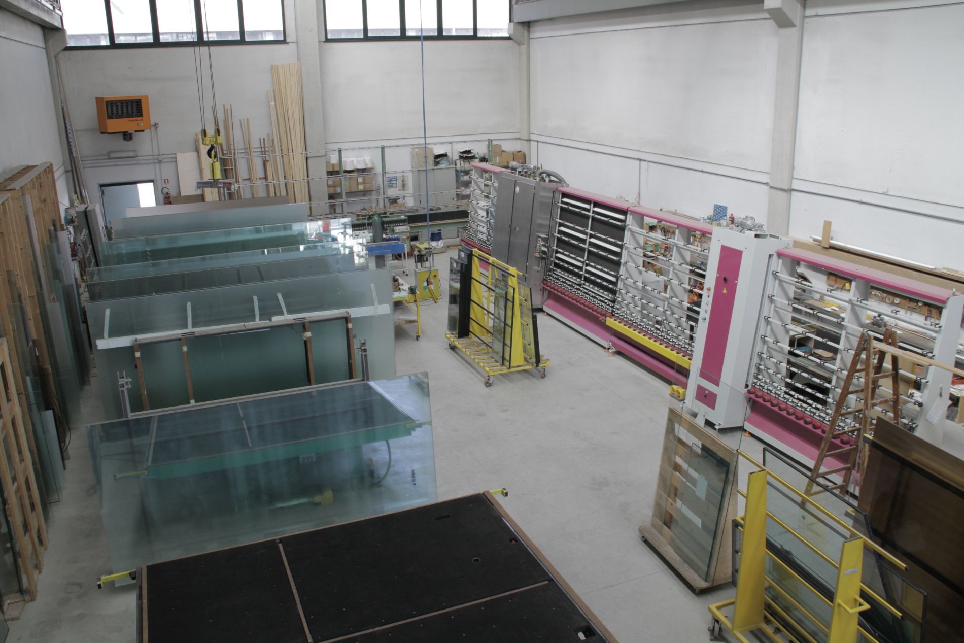 laboratorio della vetreria artigianale
