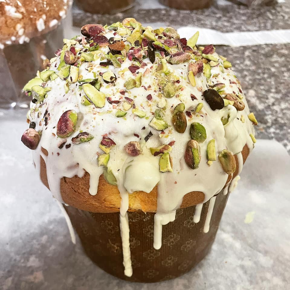 panettone al cioccolato bianco e pistacchio