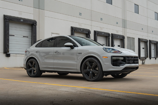 Blue car with colorless Paint Protection Film