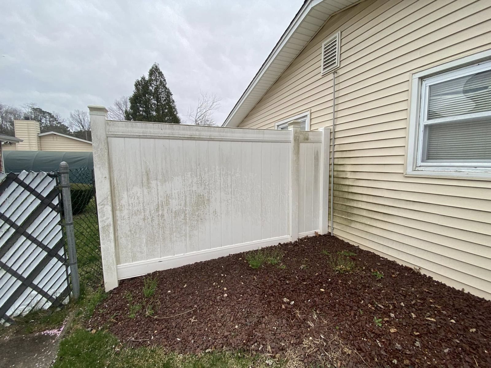 Fence soft washing by Catanzaro's Power Washing, Freehold NJ