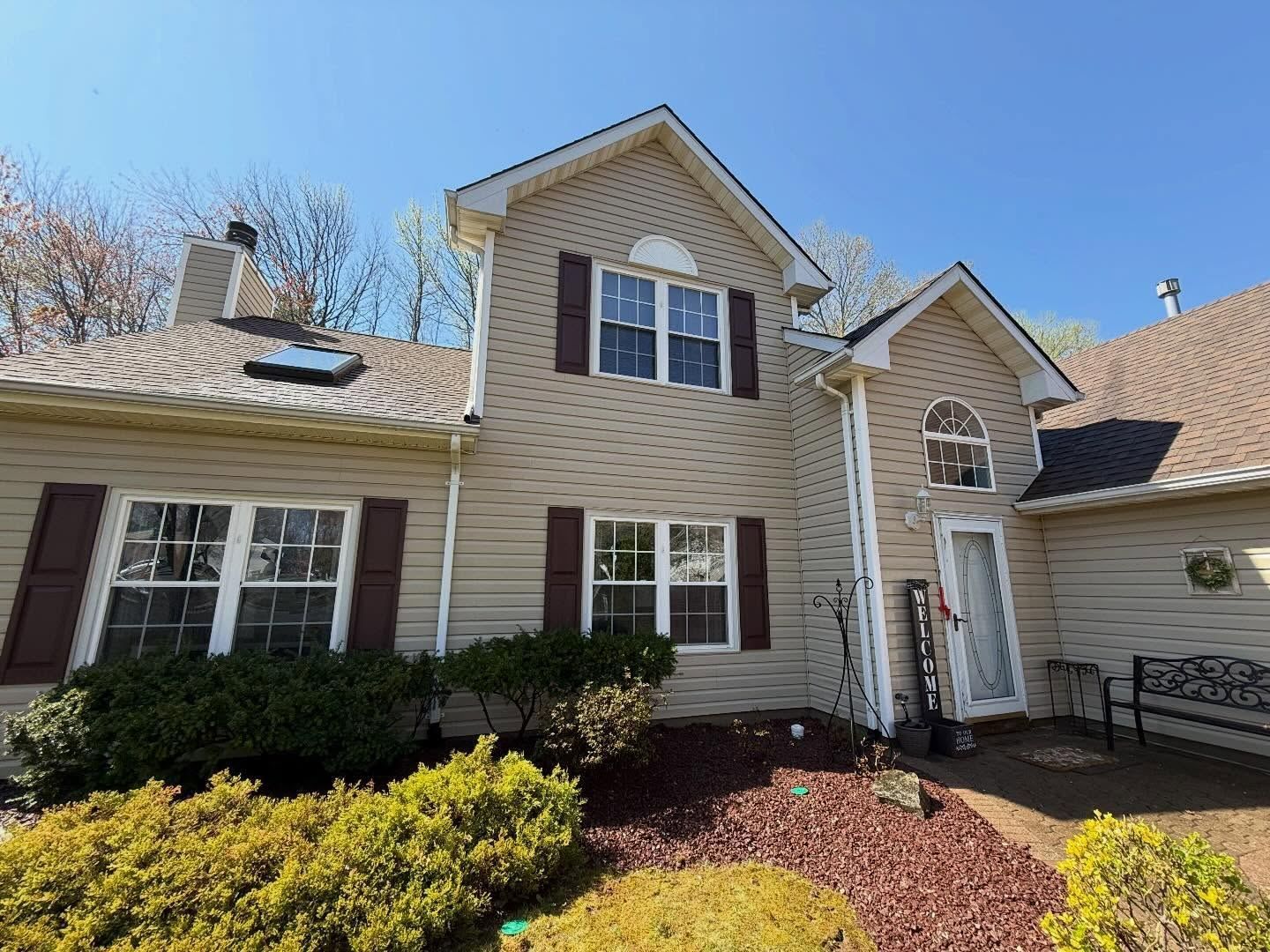 Beige contemporary front, washed — Catanzaro's Power Washing
