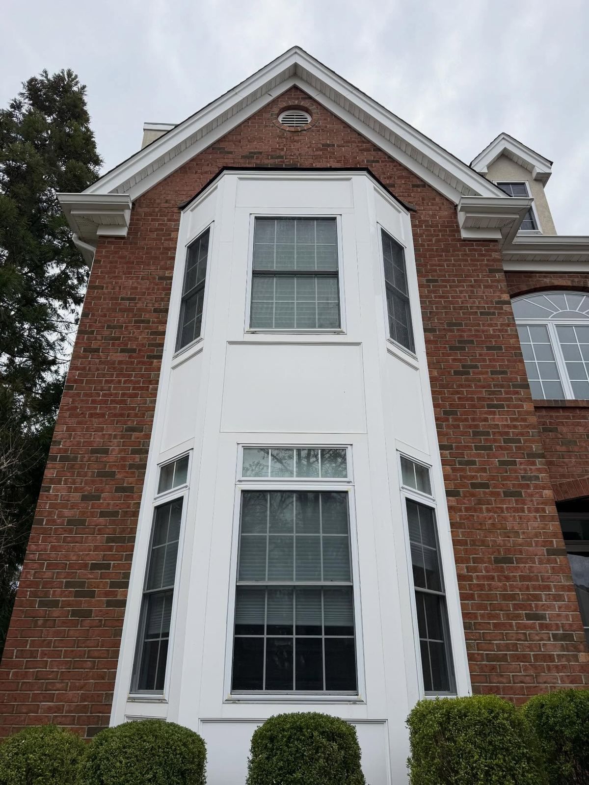 Brick colonial white bay — Catanzaro's Power Washing