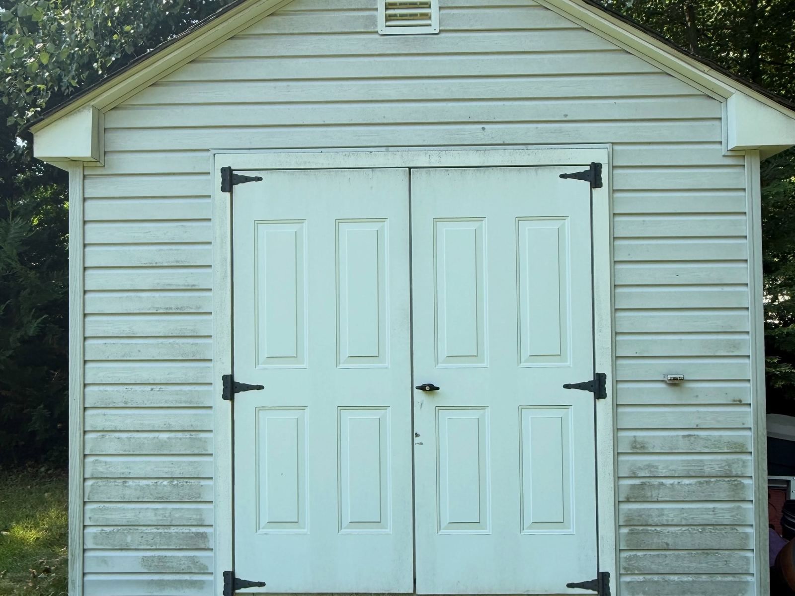 Shed with double doors, washed — Catanzaro's Power Washing