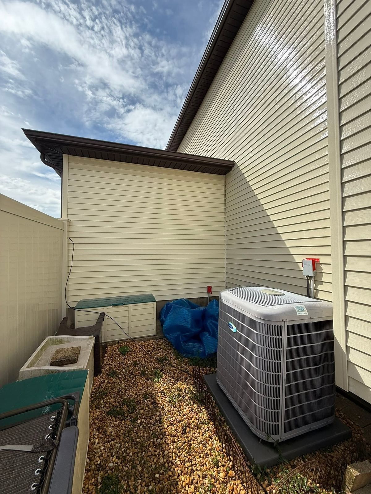 Side yard siding with AC unit — Catanzaro's Power Washing
