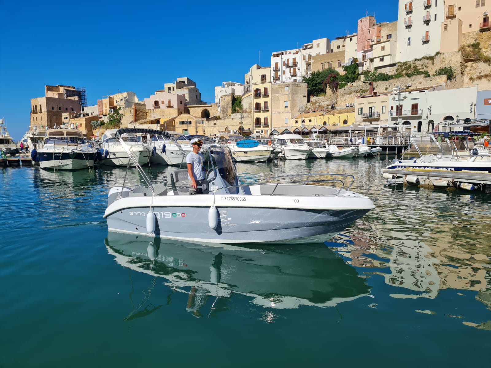 Escursione privata in barca Scopello