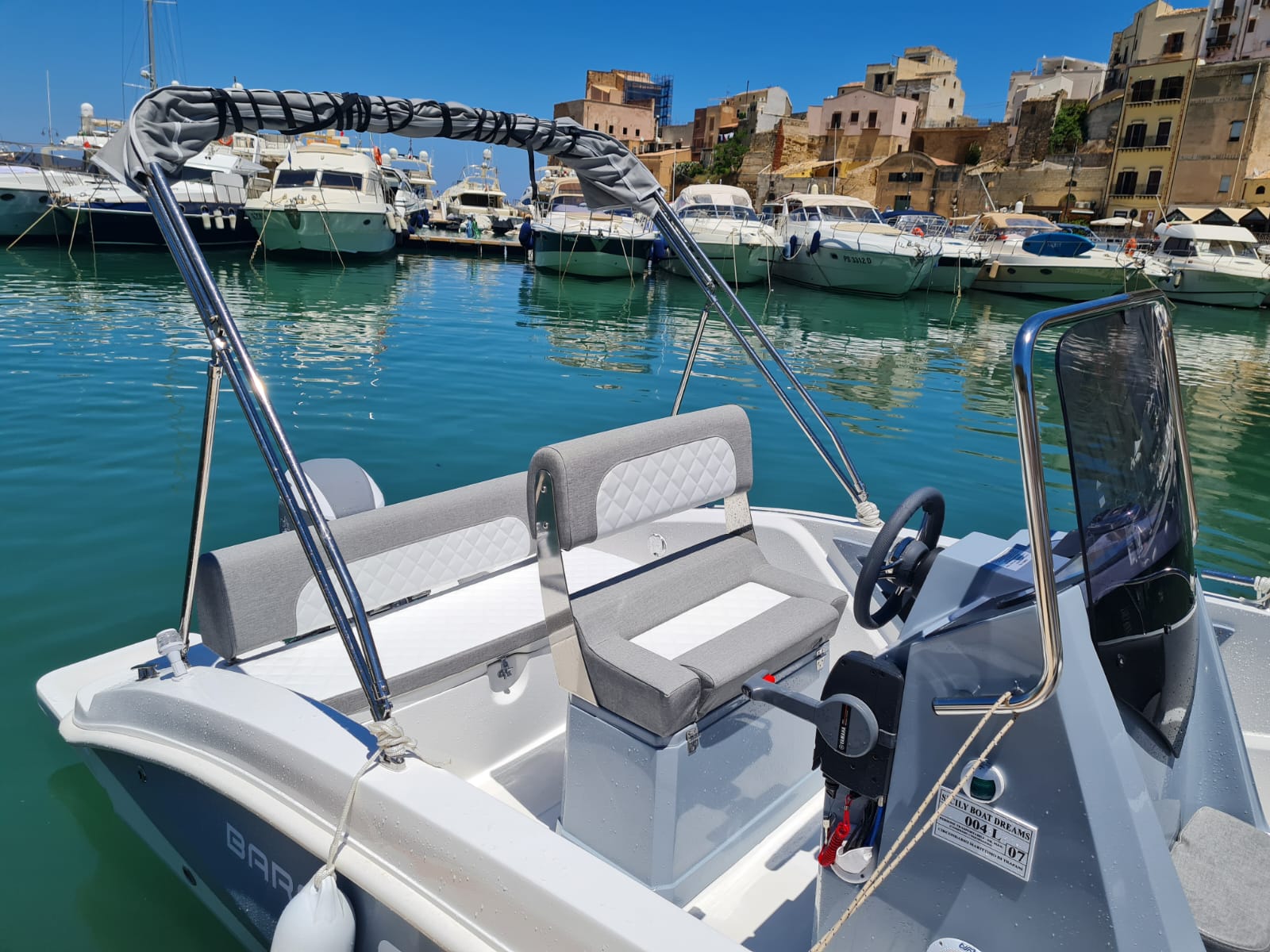 Noleggio Barche senza patente Castellammare del Golfo