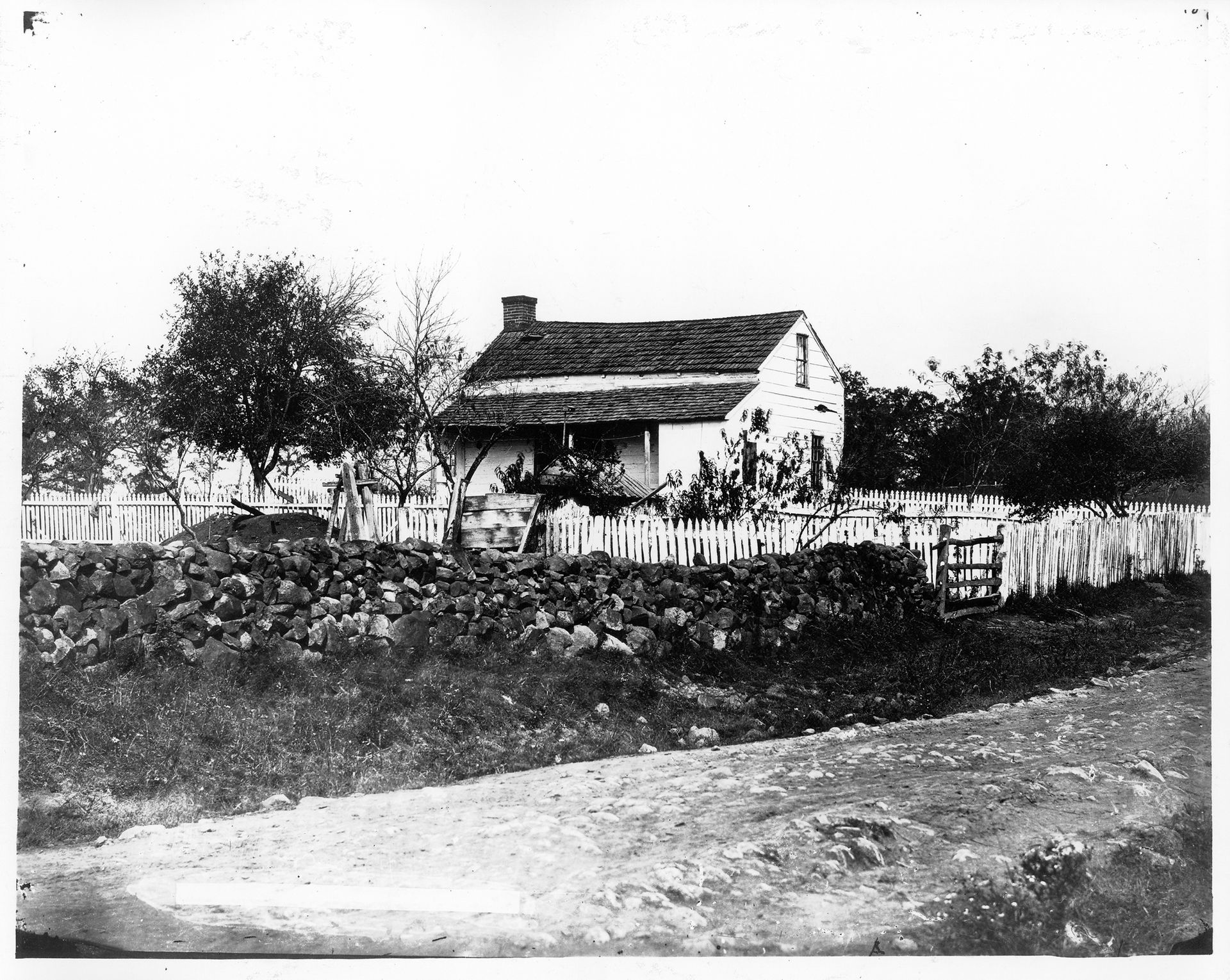 A 19th century photo of the Leister Farm
(National Park Service)
