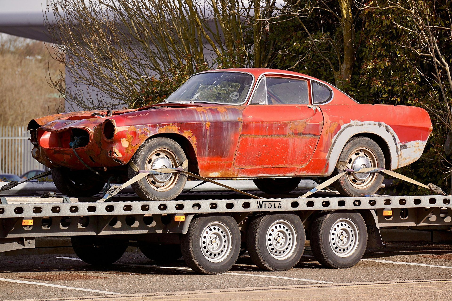 The Benefits of Using a Junk Car Removal Service