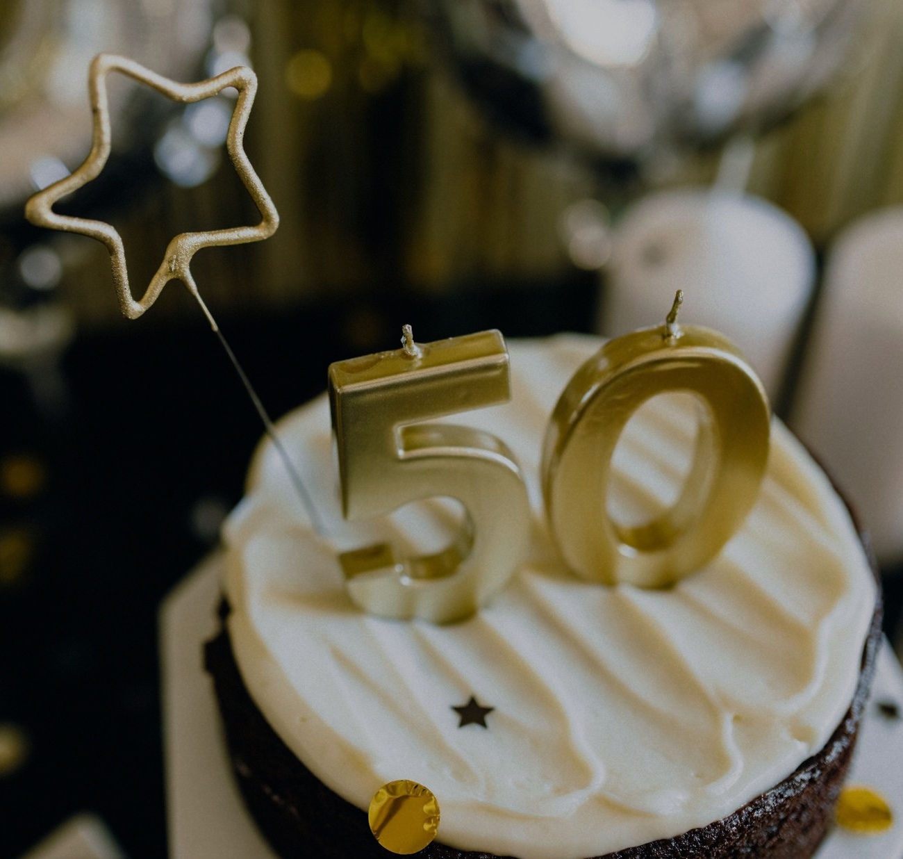 Cake with gold 