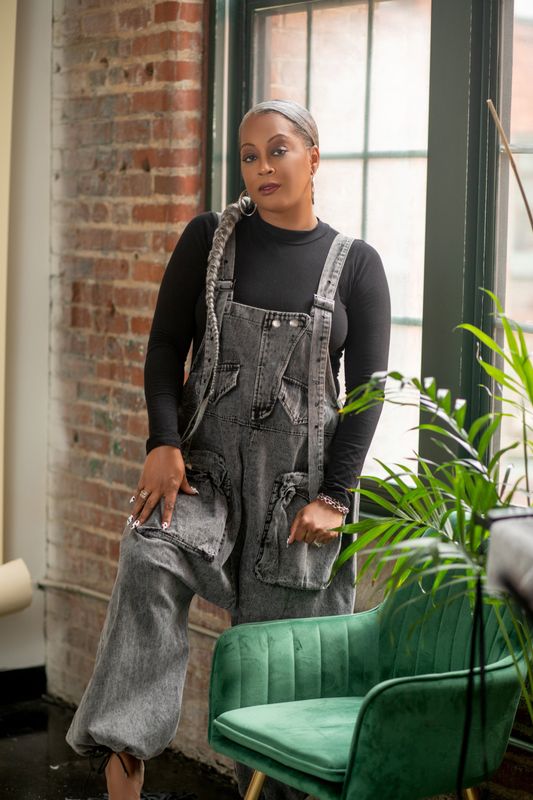 Chandra-Briggs-owner-cove-salon