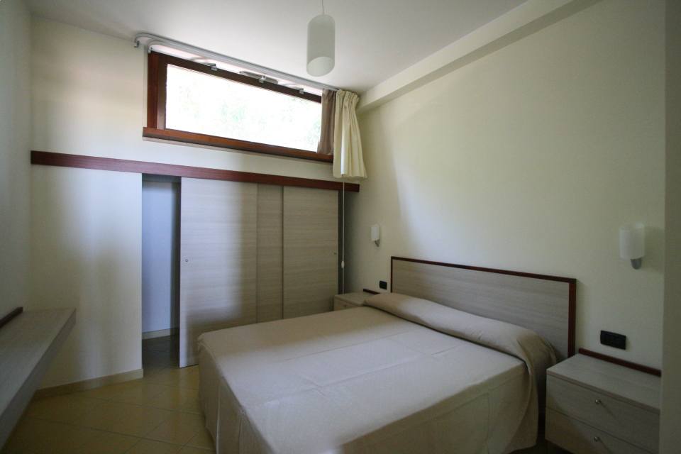 Camera con letto matrimoniale
