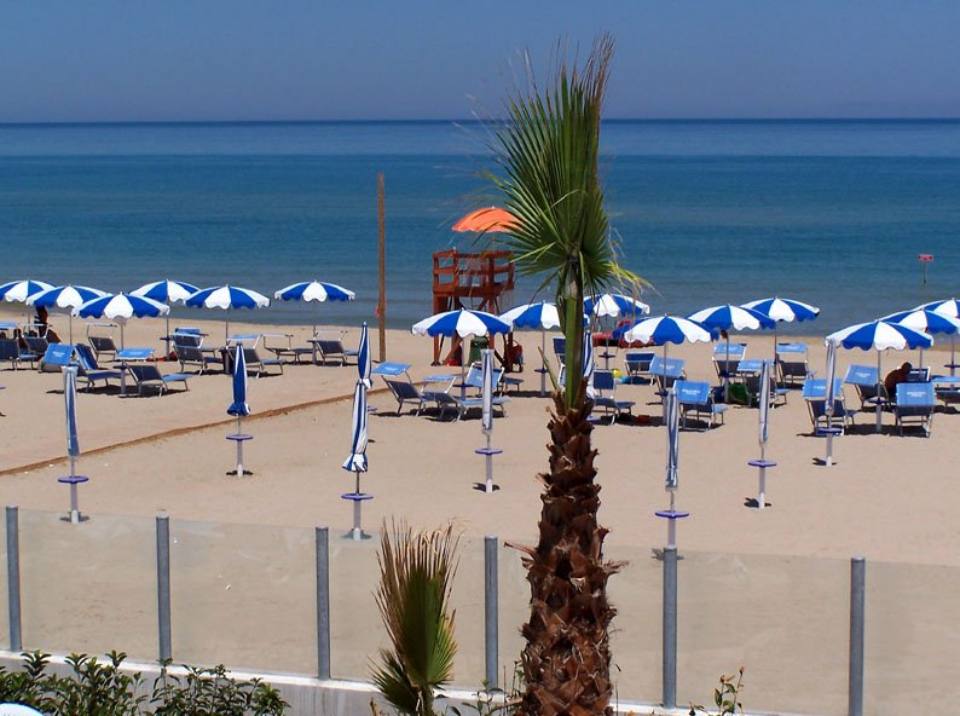 Spiaggia attrezzata