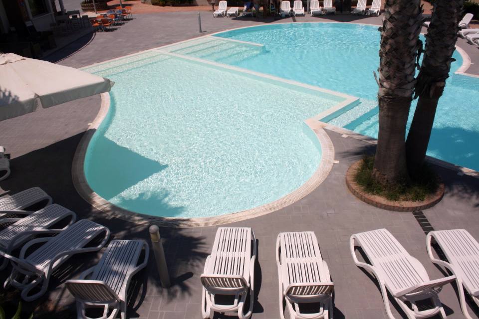 Piscina a forma di cuore