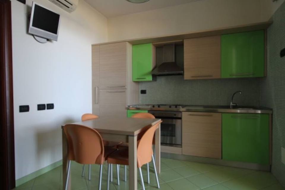 Appartamento con cucina moderna