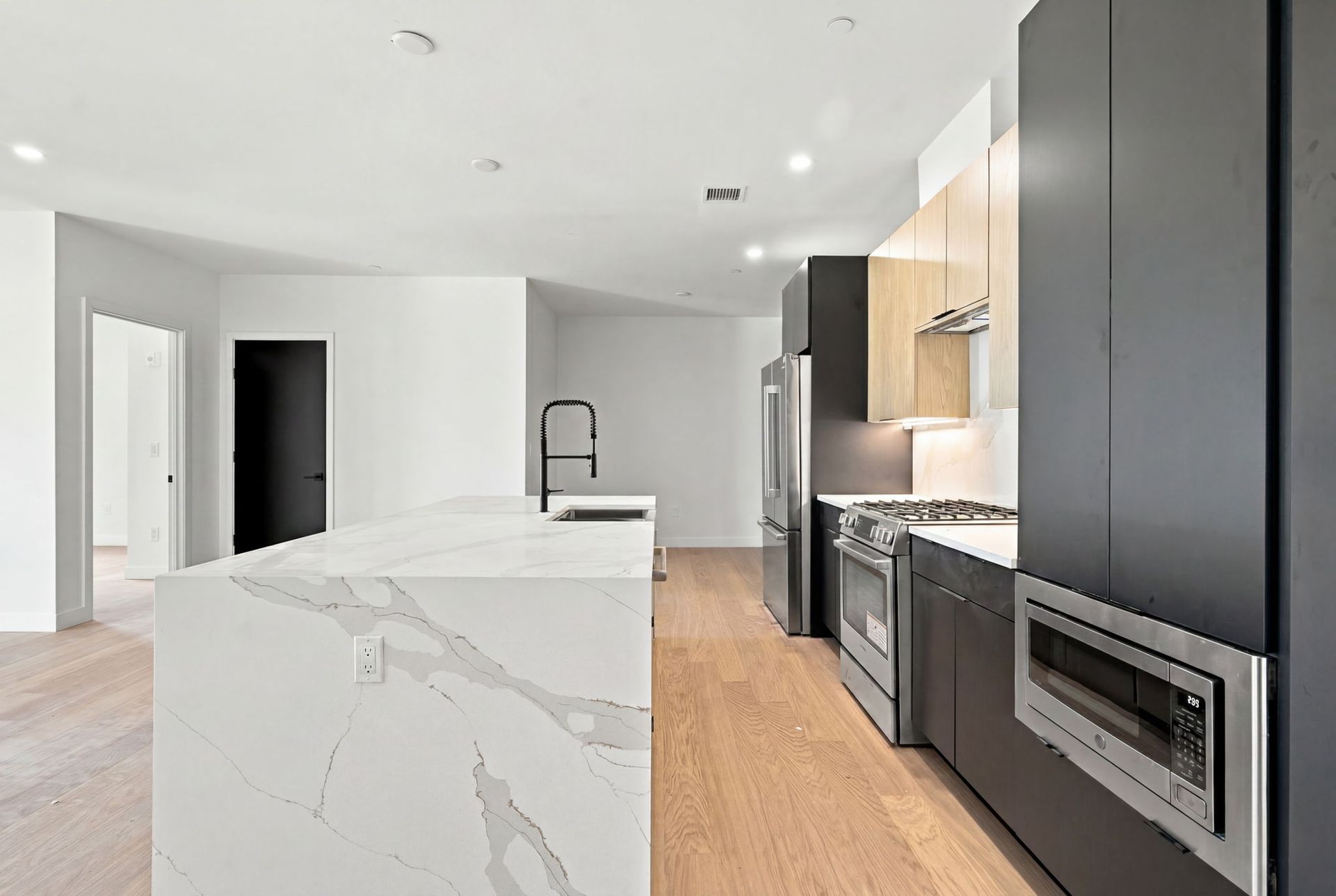 unit 12 kitchen view 22crownst