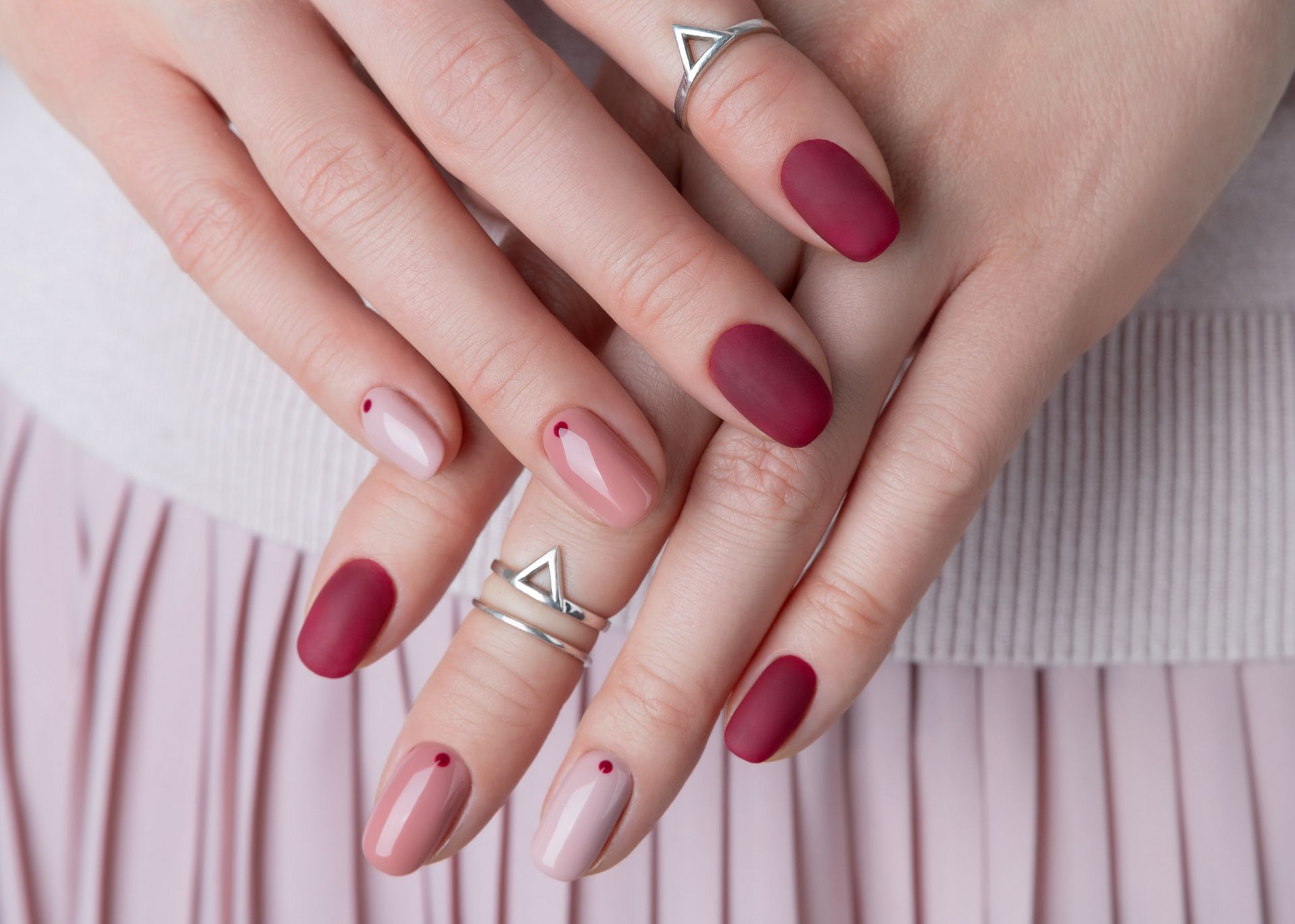 nails