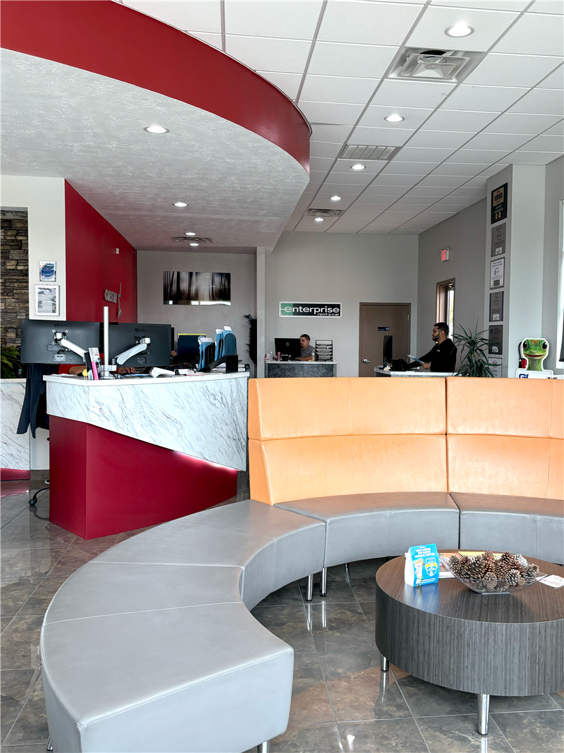 Lounge-Desk | Elite Auto Experts