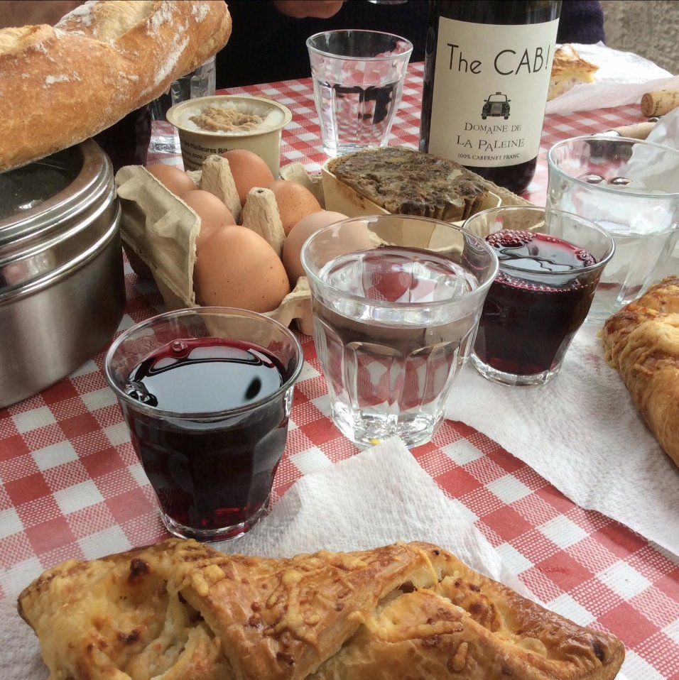 Picnics by the Loire
