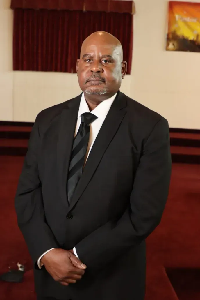 Earl Moutra