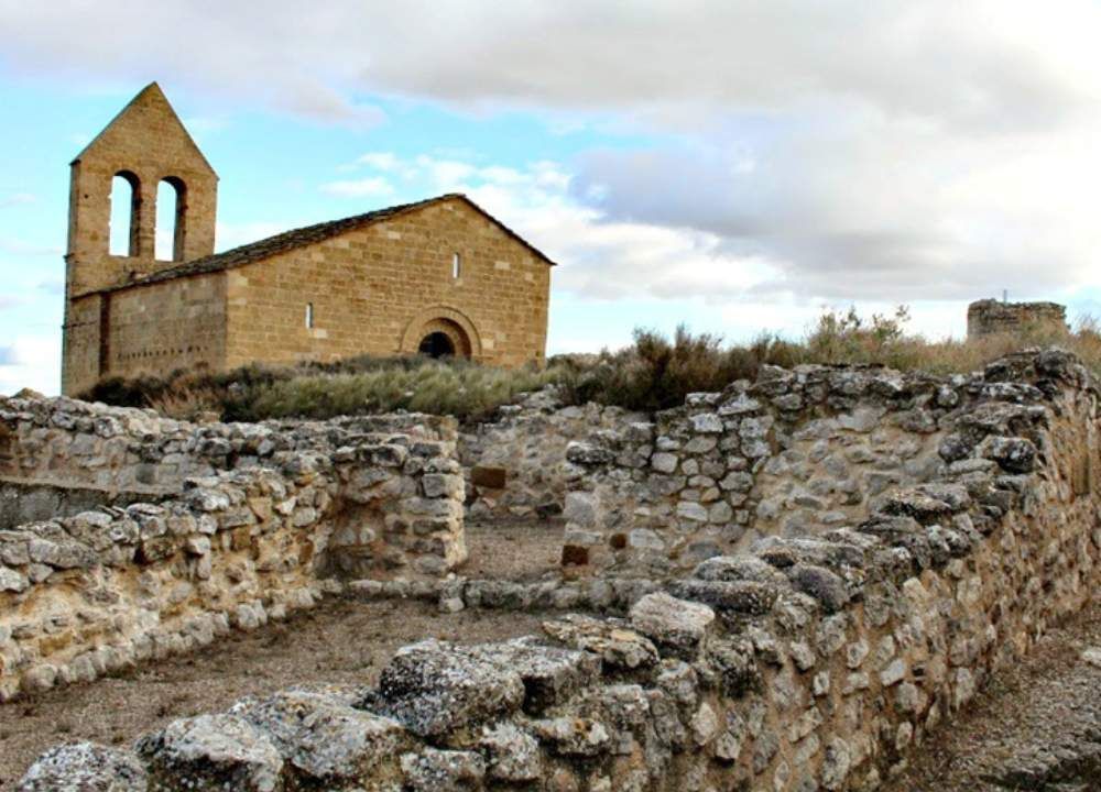 Recinto amurallado de Rada