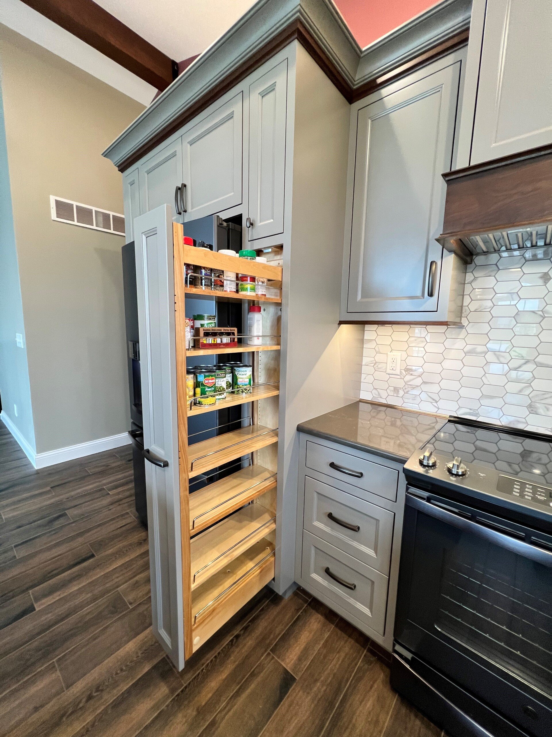 Home Design Forrest, IL Finishing Touch