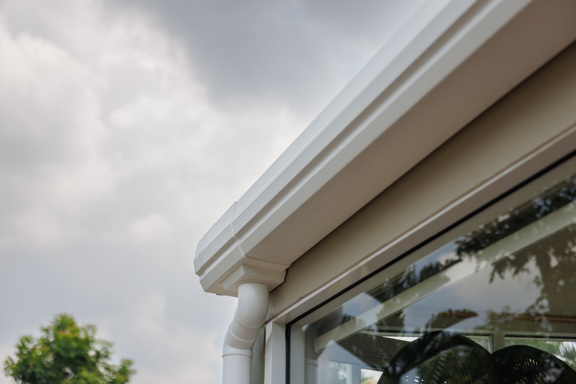 professional commercial gutter cleaning service in New Prague, MN