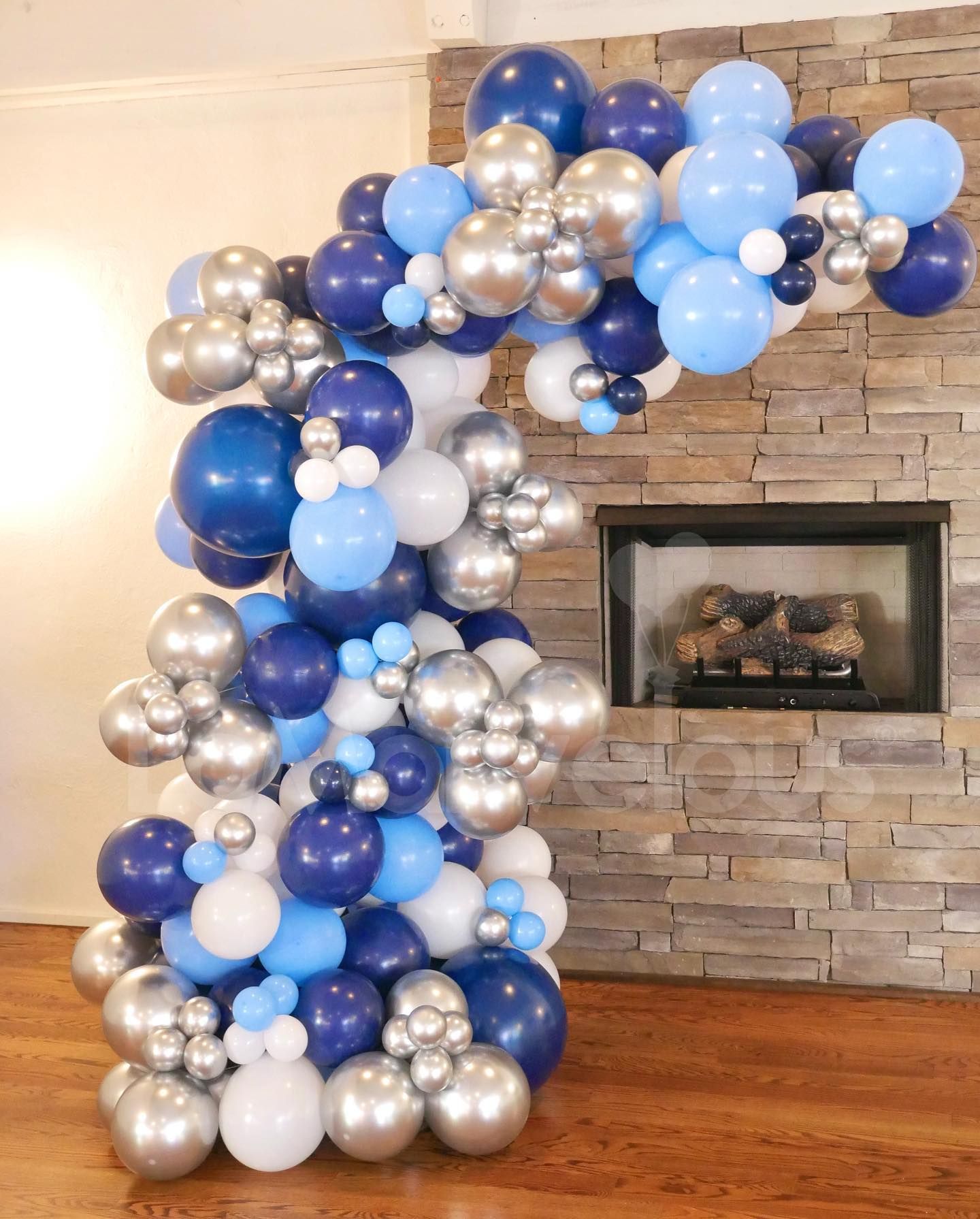 Graduation Party Balloons | LaMarvelous | Balloon Decor