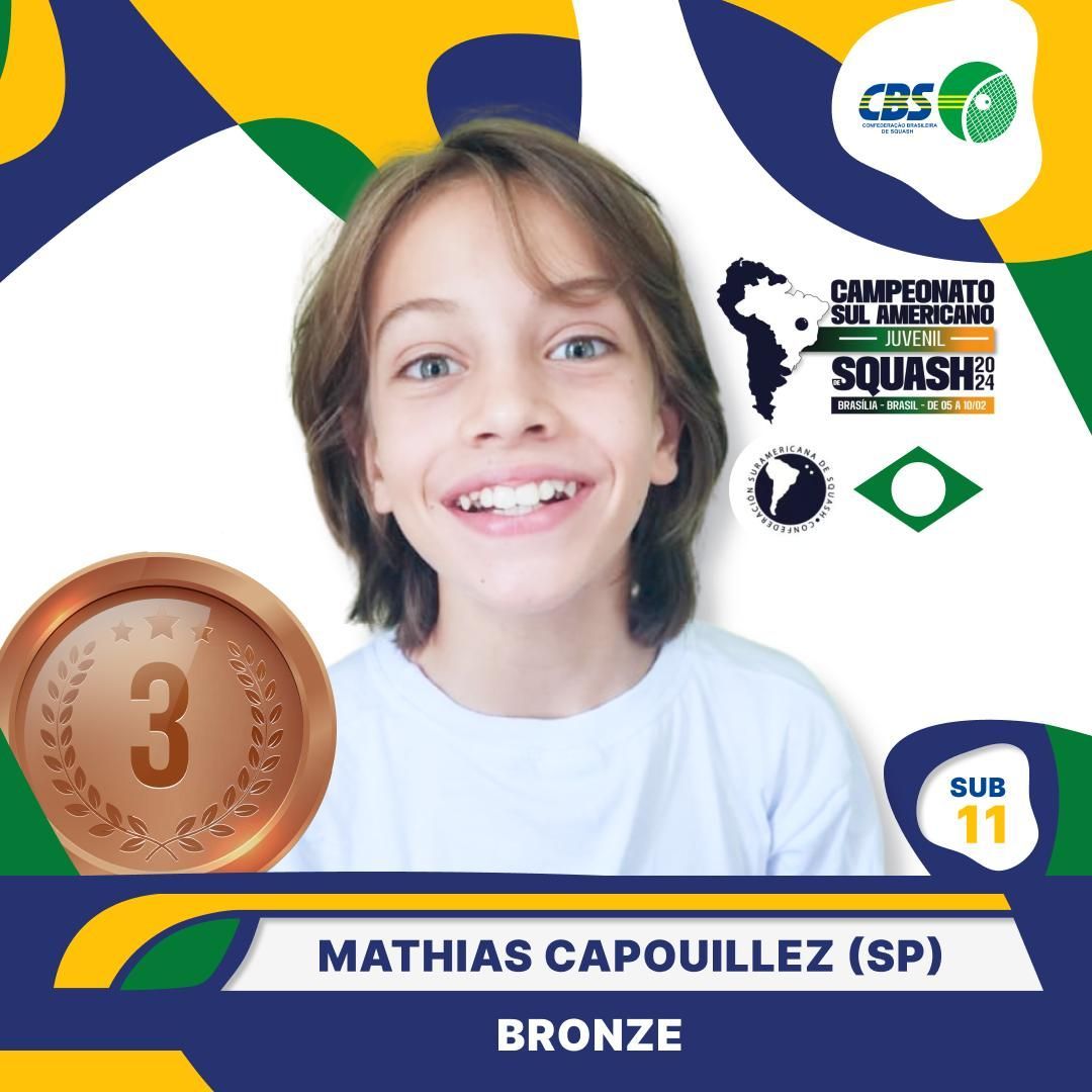 Um jovem rapaz com uma medalha que diz bronze