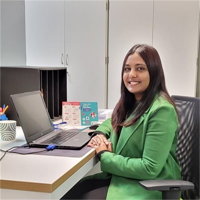  Alvira Prakash