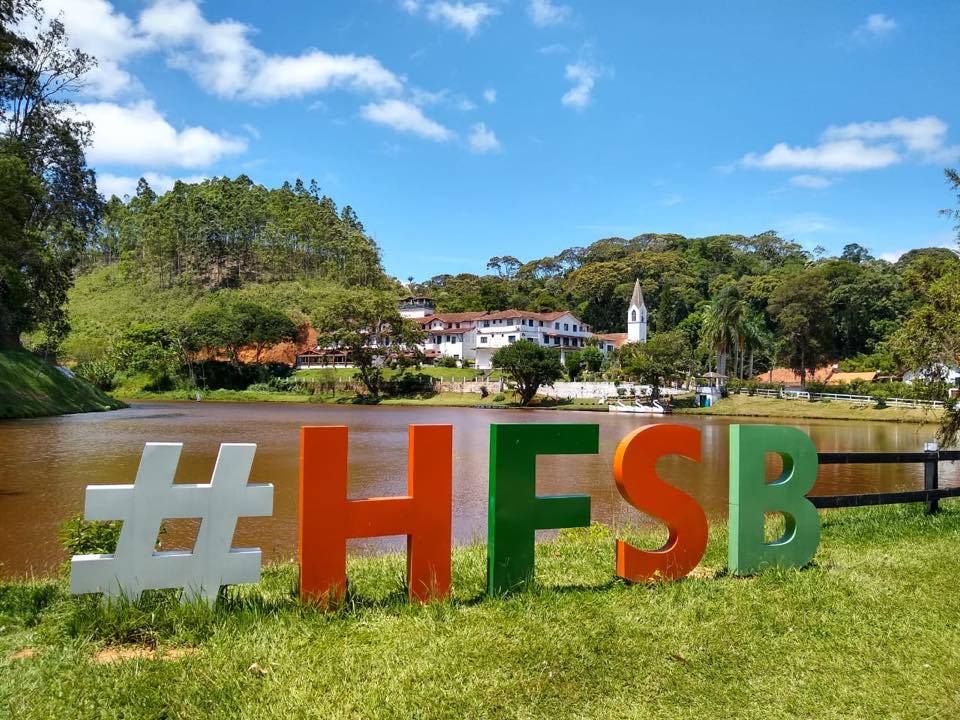 Letreiro do Hotel Fazenda Santa Bárbara