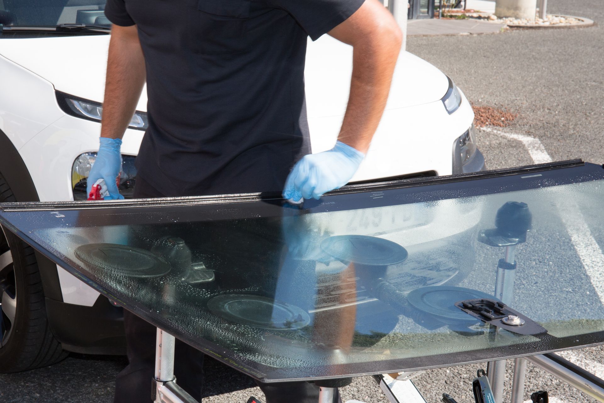 Windshield Replacement Services in Hemet California