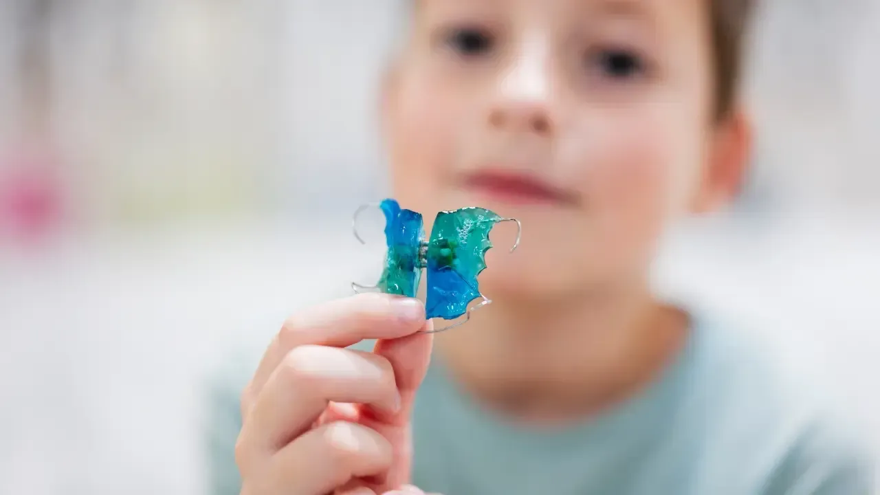 Kieferorthopädische Behandlung von Kindern, Jugendlichen und Erwachsenen