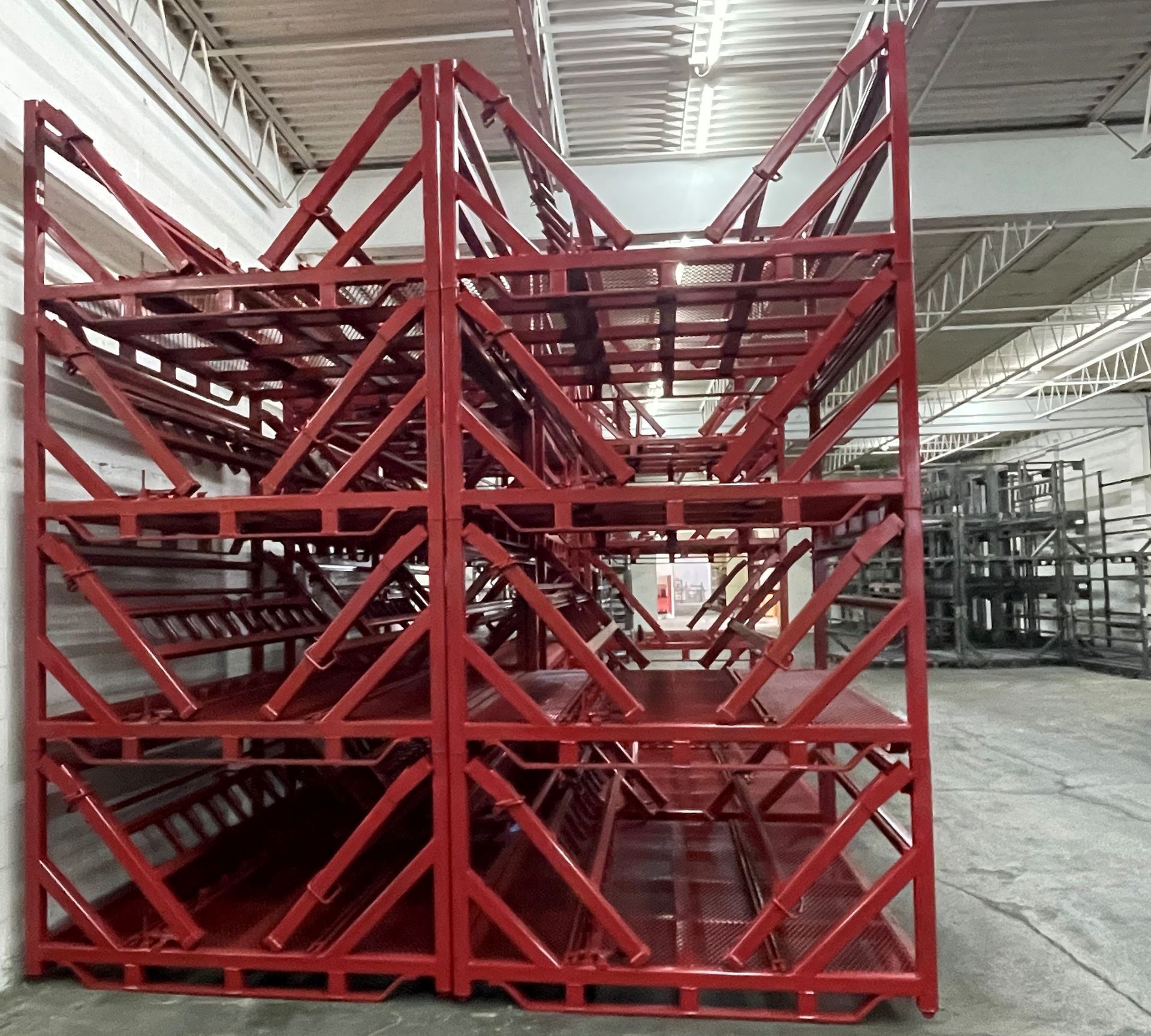 shipping racks with arms