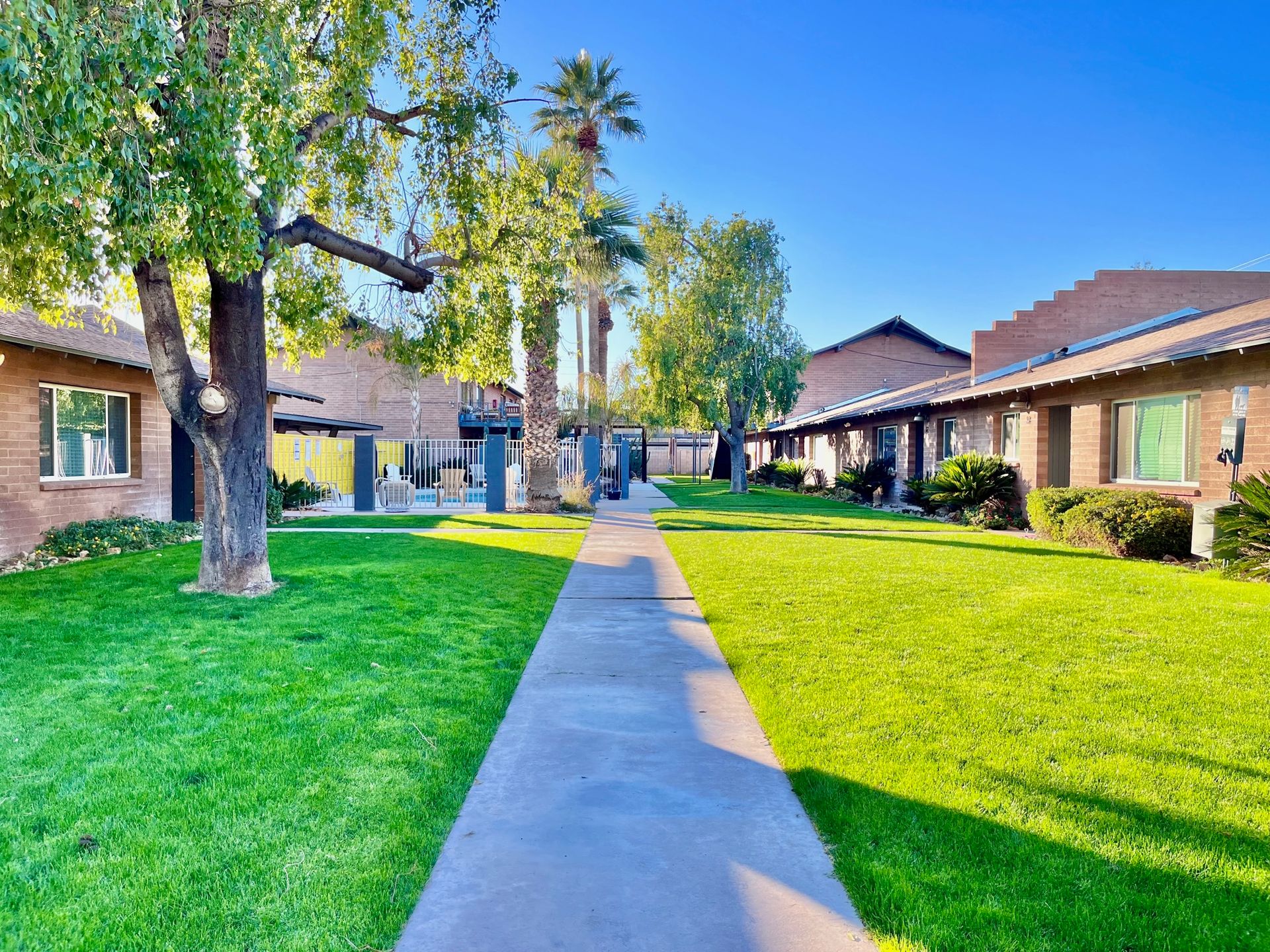 Modern Upgraded Apartments/Townhomes For Rent In Arcadia