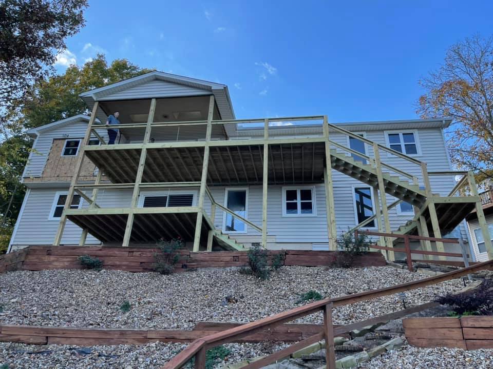A finished deck built by A Modern Touch