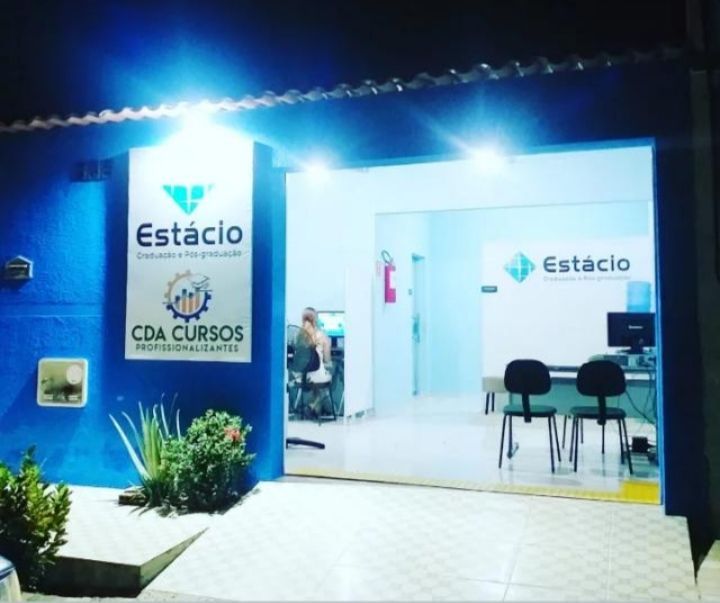 Estrutura interna preparada para receber alunos