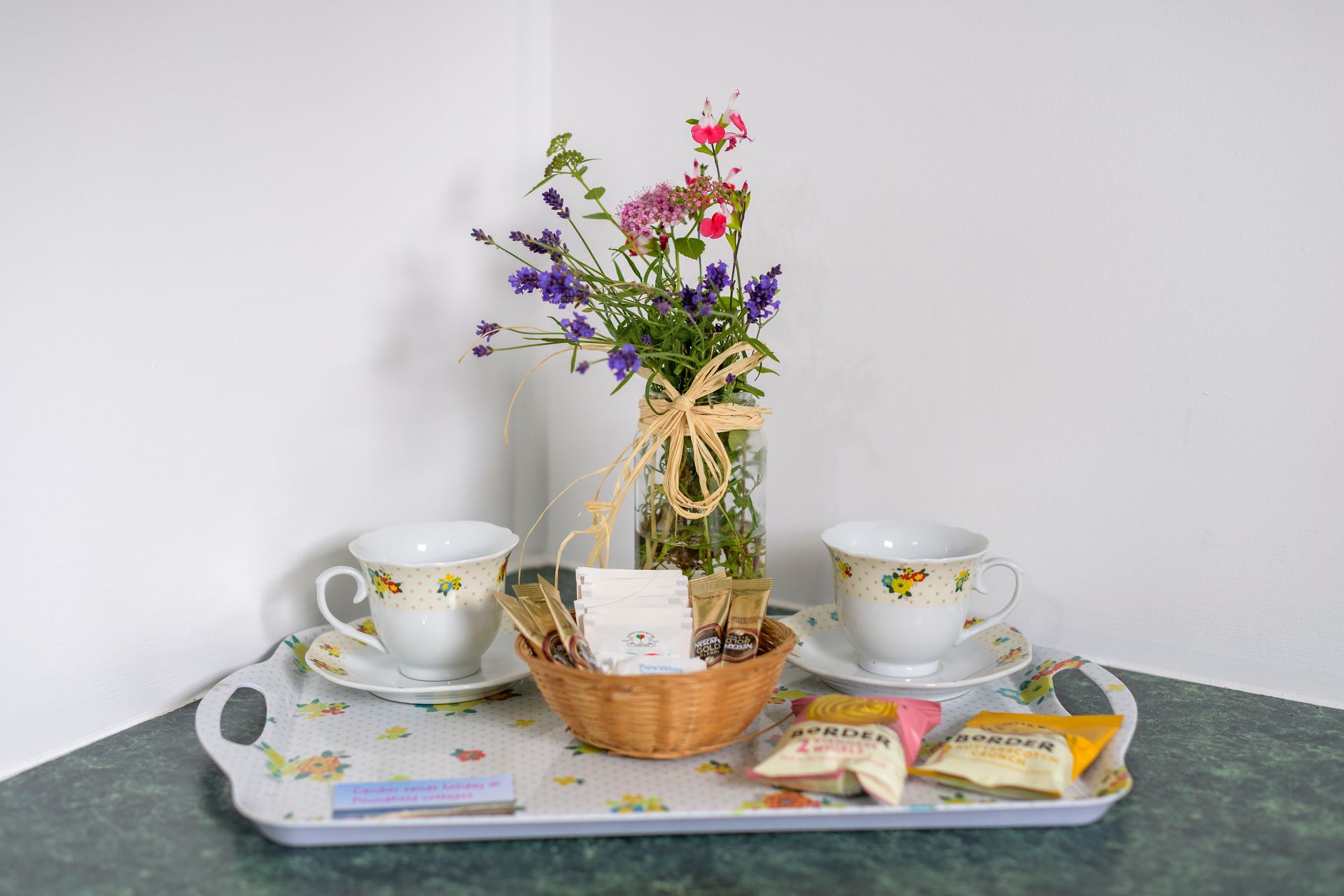 Bridle Cottage Tea Set 
