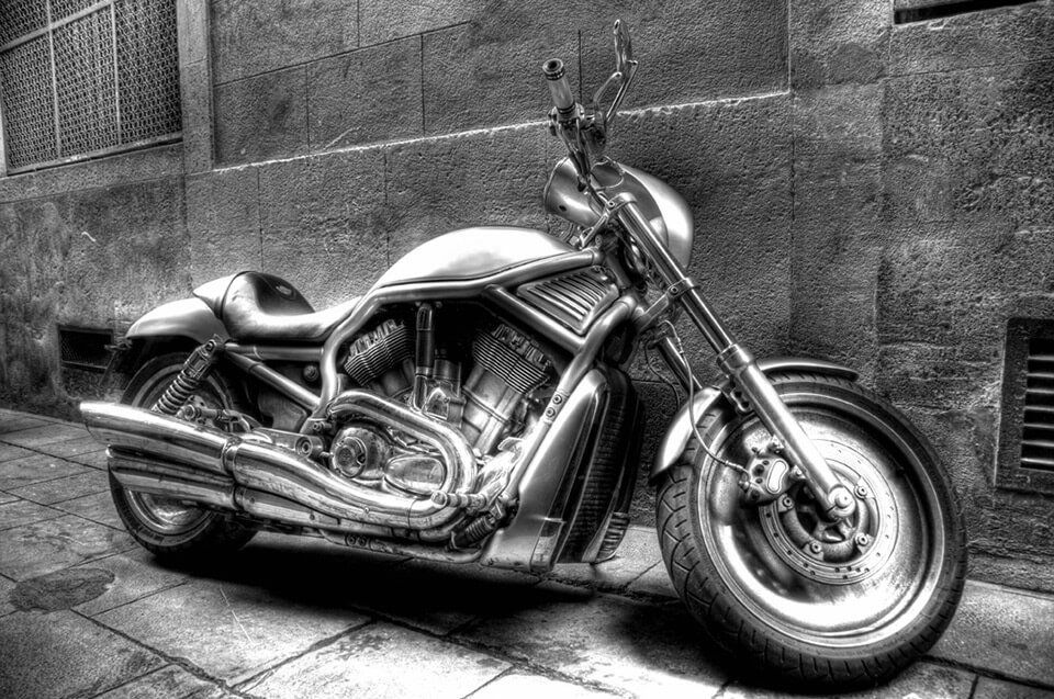 Black and white photo