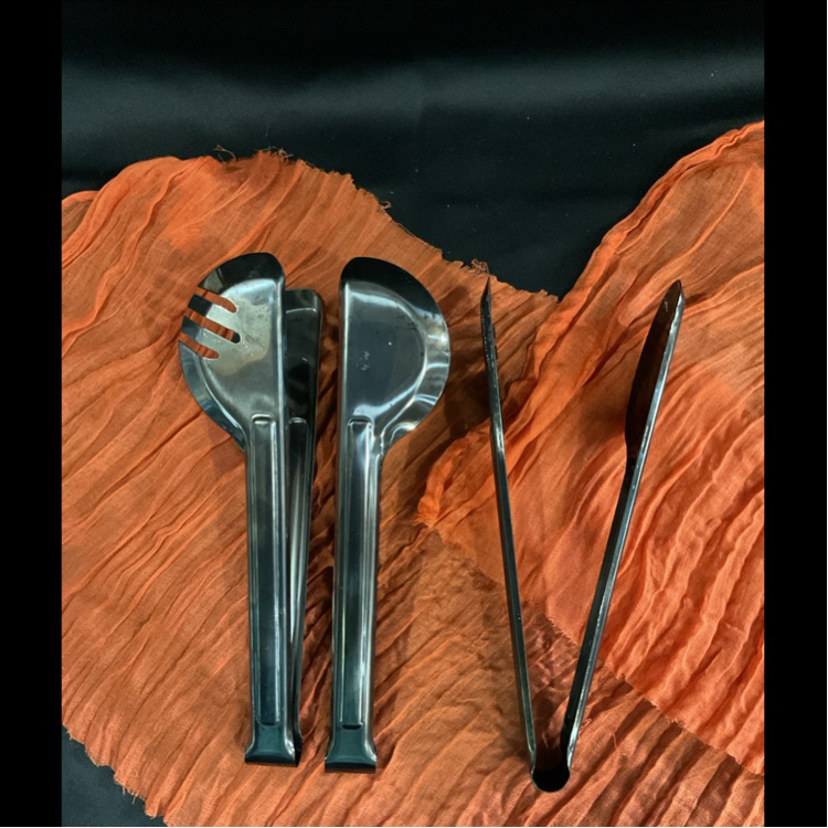 Half Circle Serving Tongs