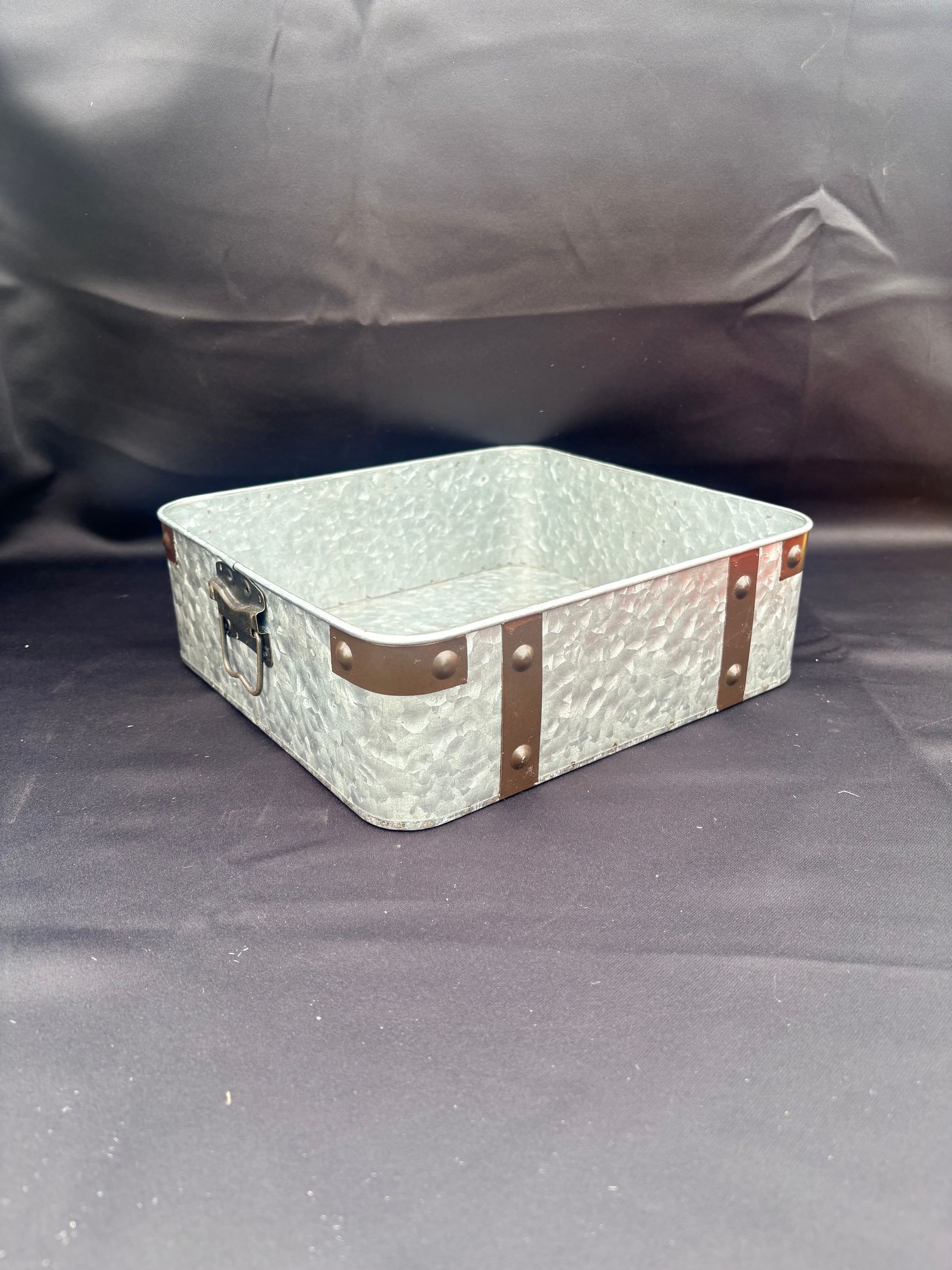 Square Tin