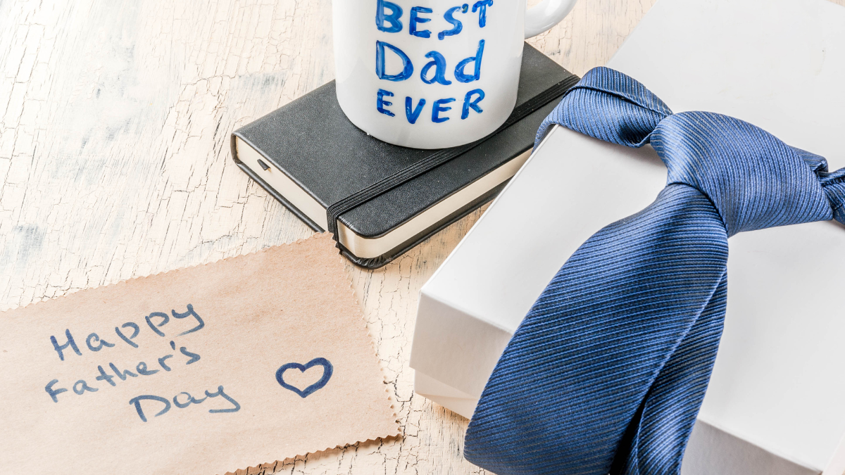 Father's Day gift set: white box, blue tie,